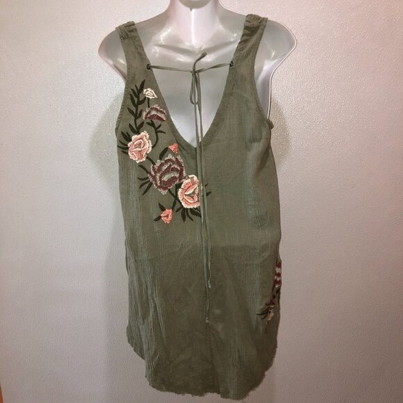 New Mind Set XCVI Medium Sage Green Floral Sleeveless Hi Low Tank Top Shirt - Picture 7 of 11